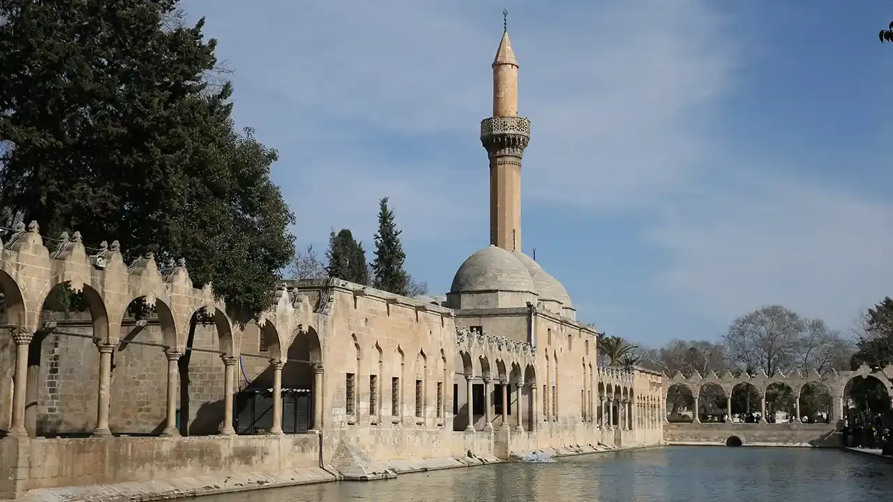 Şanlıurfa ilk iftar ve sahur vakti 2025 saat kaçta?