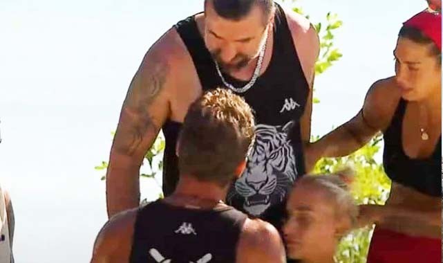 Survivor'da Adem ve Hikmet birbirine girdi! Buranın kralı sen misin?...