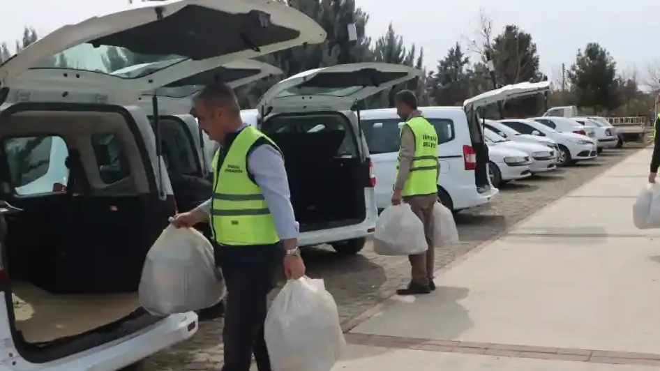 Şanlıurfa’da her gün 500 kişinin kapısına iftar veriliyor