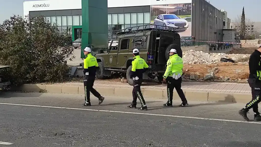 Şanlıurfa'da özel hareket polisleri kaza yaptı! 5 yaralı