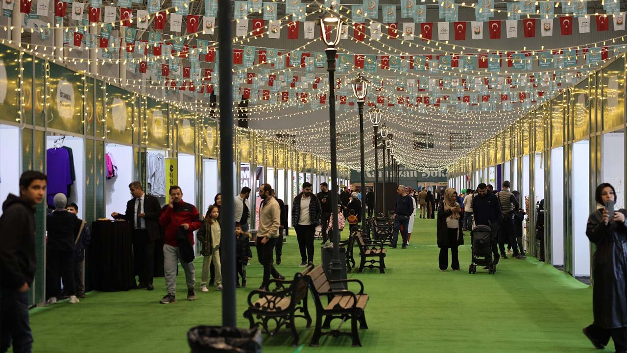 Şanlıurfa'da Ramazan Sokağı Açıldı